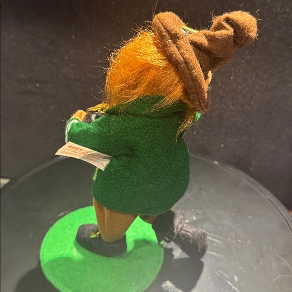 Annalee 2003 Dancing Leprechaun With Pot of Gold - Picture 4 of 6